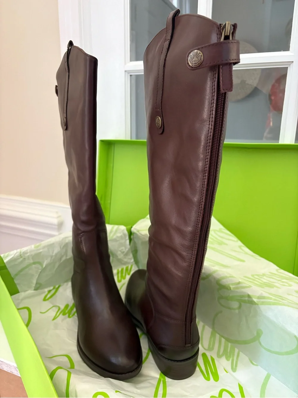 Sam Edelman new box